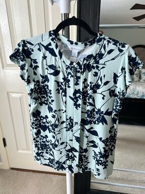 Liz Claiborne Mint Green Floral Cap-Sleeve Blouse Sz M